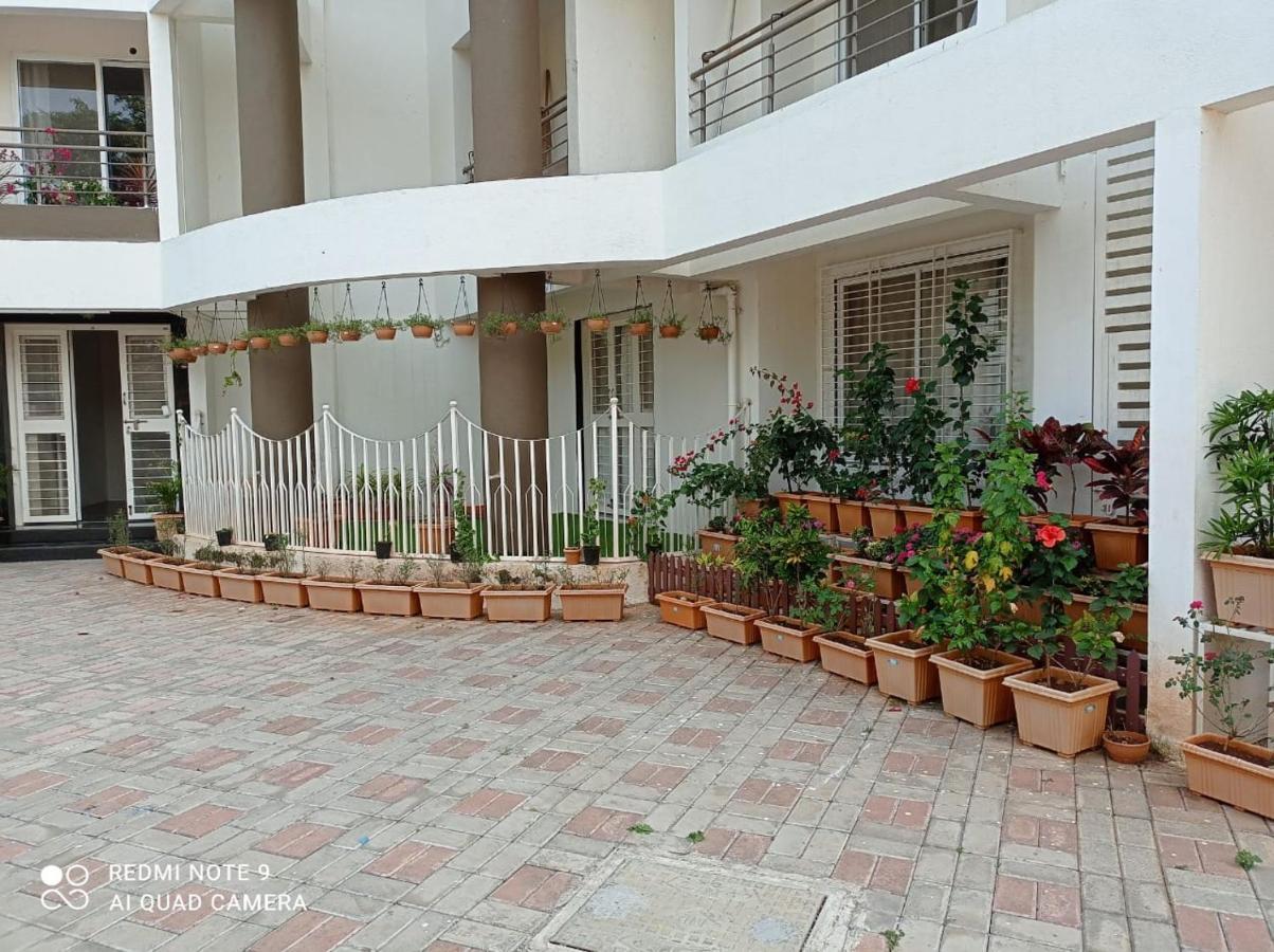 Stay Nc Homestay Nashik Exterior photo